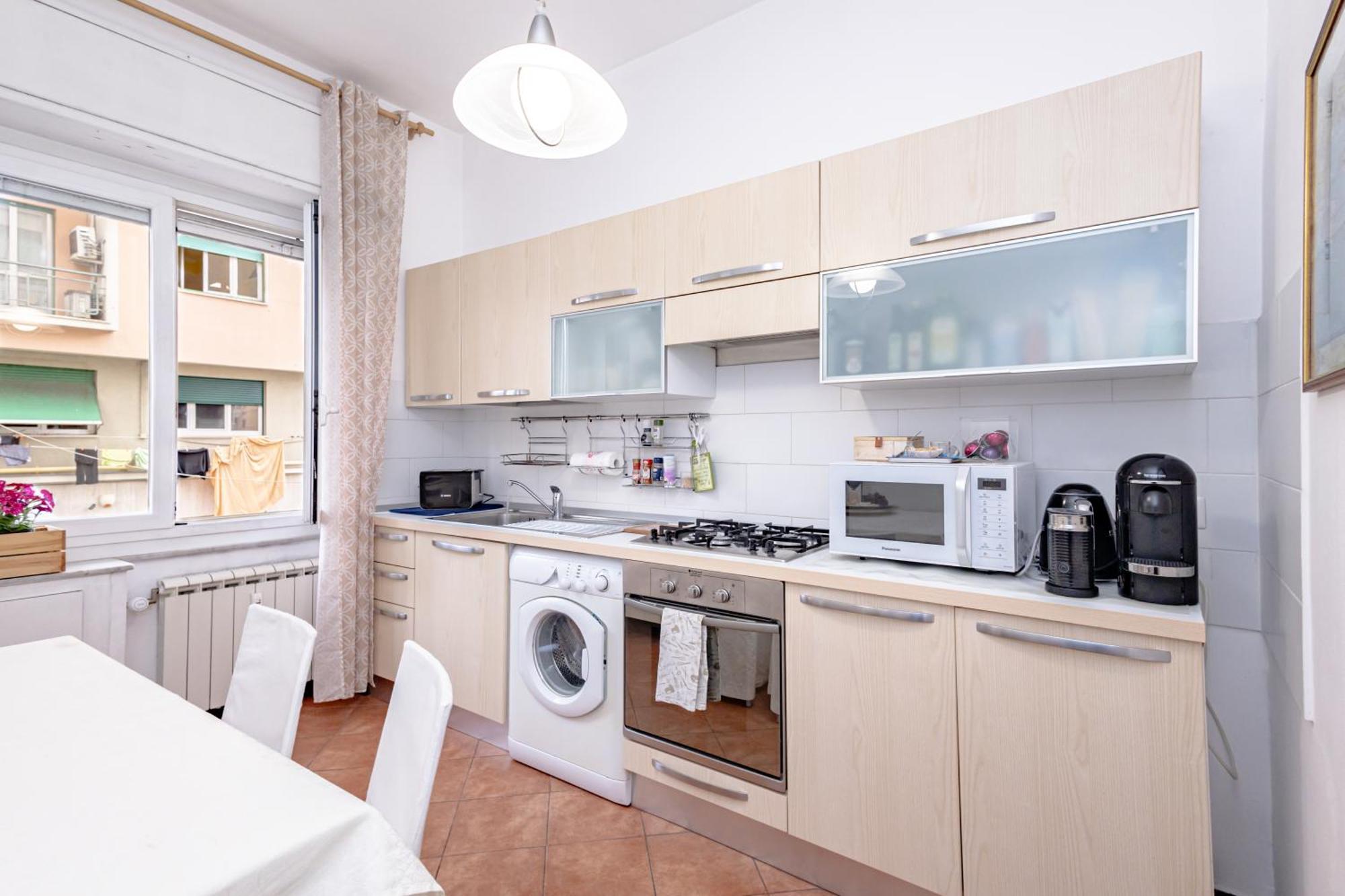 Dolce Casa Di Sve Vicino La Stazione Apartment Genoa Exterior photo