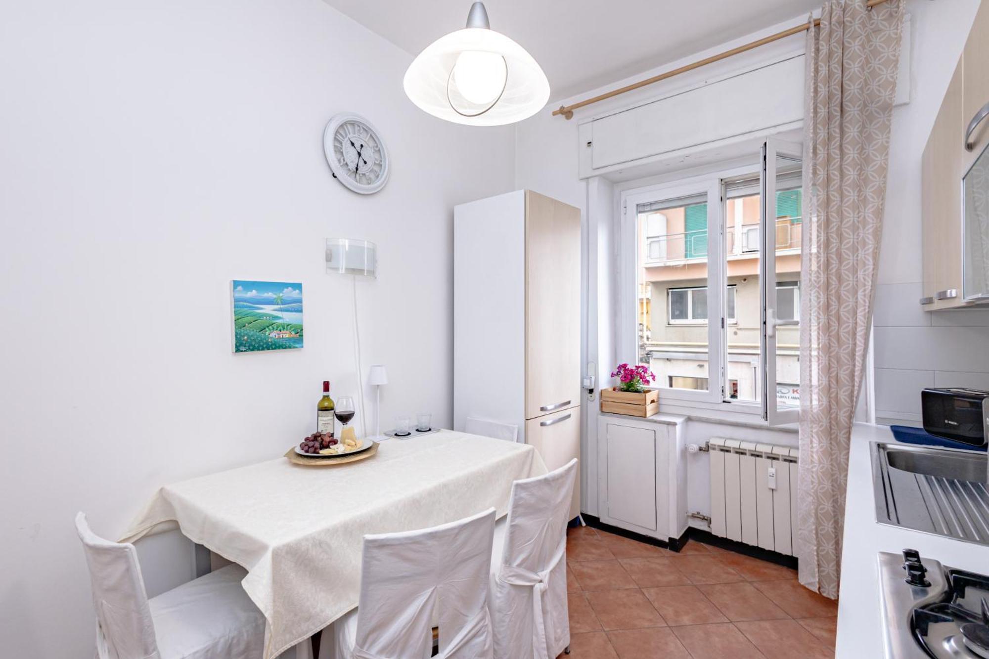 Dolce Casa Di Sve Vicino La Stazione Apartment Genoa Exterior photo
